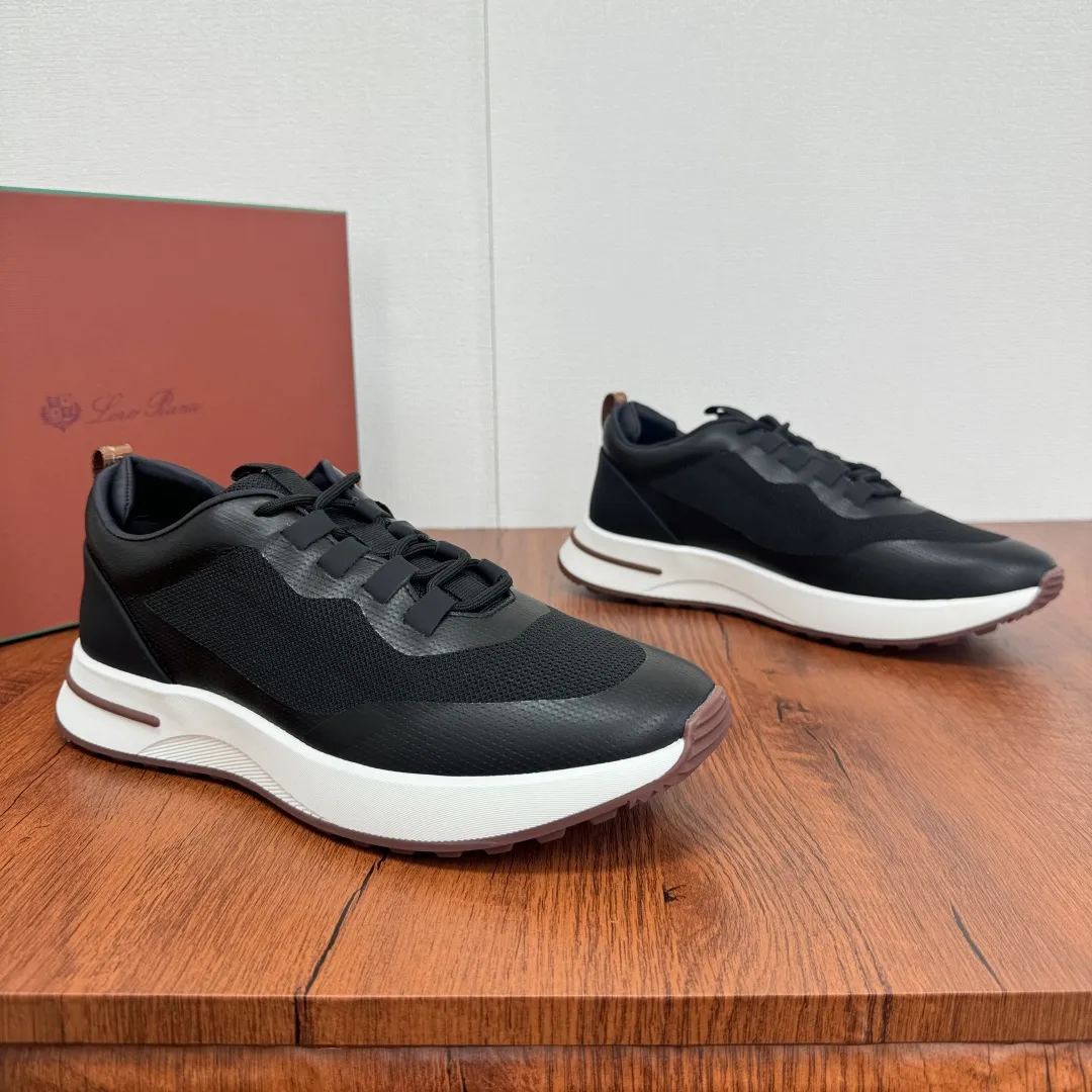 Batch 760 Loro Piana mesh cowhide stitching casual sports men's shoes LP jogging shoes OEM original soles feel free to enter the counter! This casual shoe is knitted from Wind fiber, giving it a unique three-dimensional effect. The unique silhouette narrows slightly at the midsection and is embellished with nappa leather details. The lightweight rubber sole and studs on the edge enhance traction and stability, and functional details full of modern aesthetics add a sporty style to the shoe. The upper uses a hot-melt edge-sealing process. The lightweight technical material of the Kummel-colored rubber outsole is inlaid with cushioning pads on the inside of the sole to distribute the weight more evenly and reduce the load during walking. The leather eyelets are directly set on the upper fixed to the sole to ensure stability. The rear is equipped with cushioning pads to improve wearing comfort. The full package of the counter comes with a shoelace insole. Multiple colors available! Fabric: 100% nylon Decoration: 100% cow leather Accessories: 100% polyurethane Size: 39-40-41-42-43-44 Standard leather shoe size (38/45 can be customized and returns and exchanges are not supported) Item number: FAM1718 Black